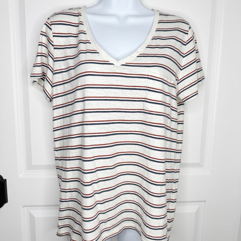 Universal Thread V-neck Short Sleeve T-shirt, red and blue striped Size Medium